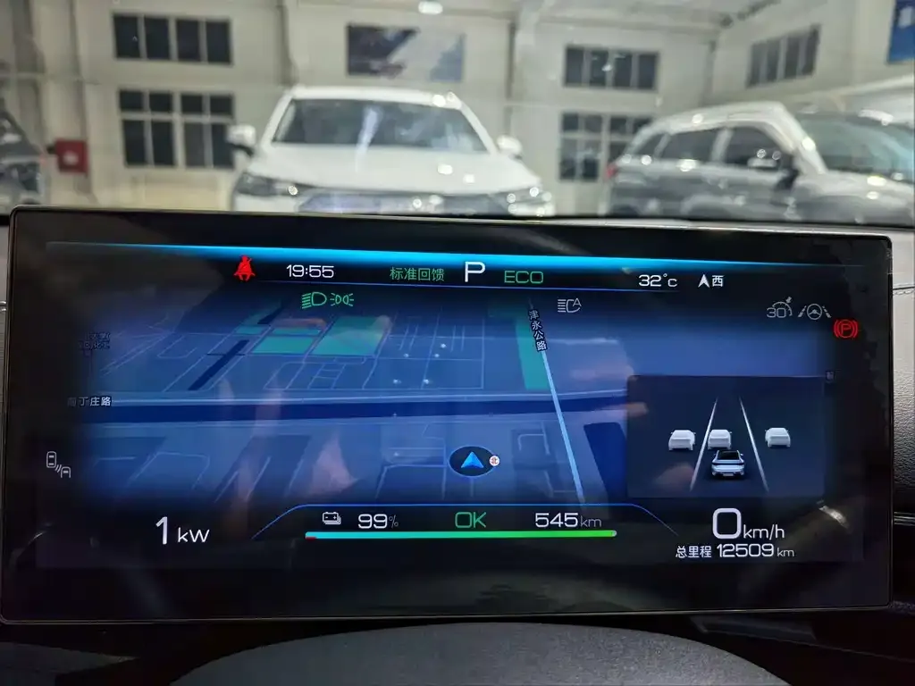 BYD Seal — фото 9