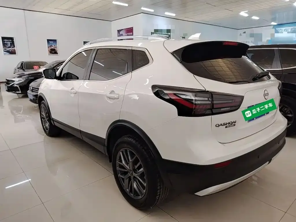 Nissan Qashqai — фото 7