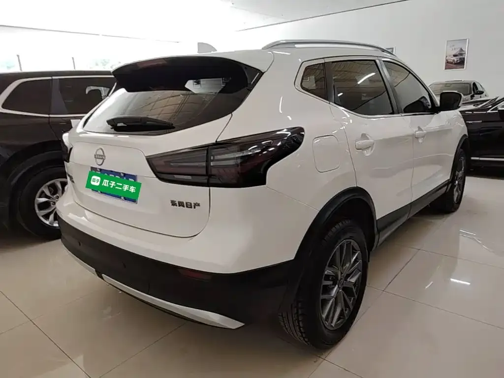 Nissan Qashqai — фото 6