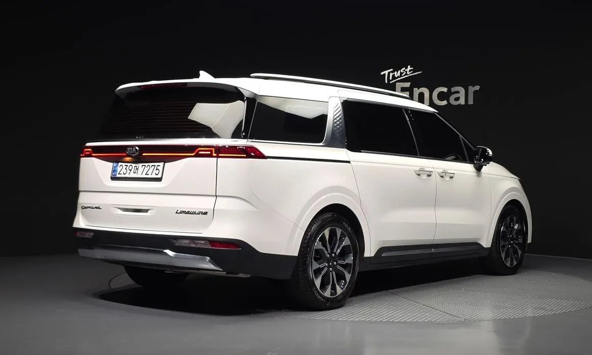 Kia Carnival — фото 3