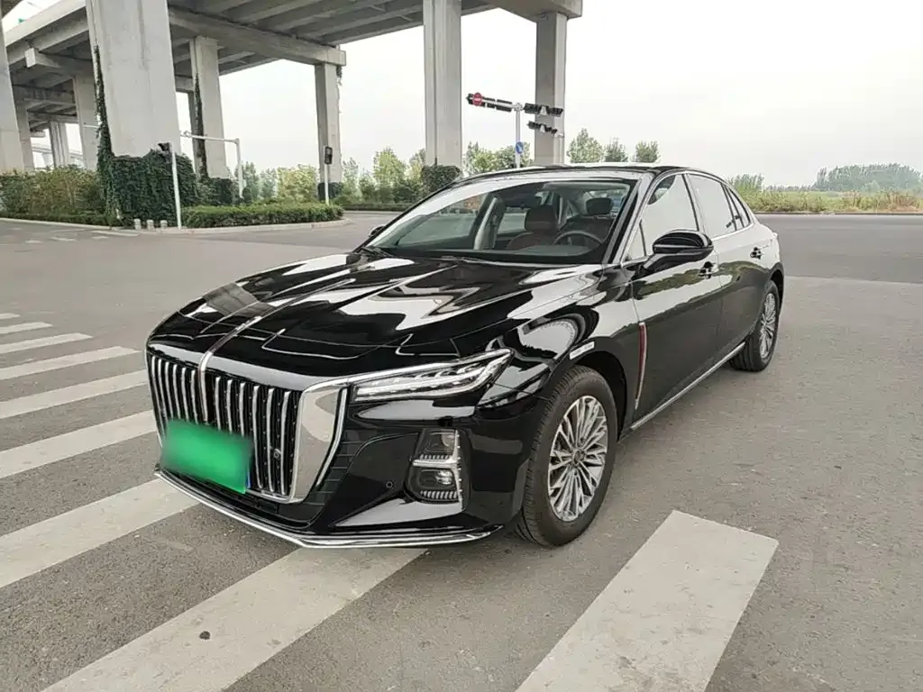 Hongqi H5 — фото 1