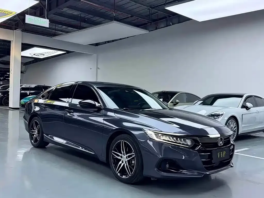 Honda Accord — фото 2