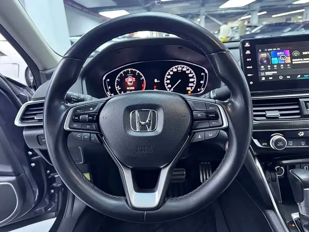 Honda Accord — фото 8