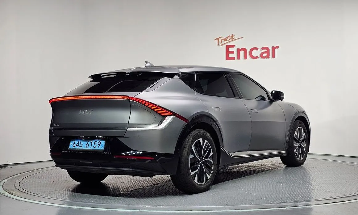 Kia EV6 — фото 8