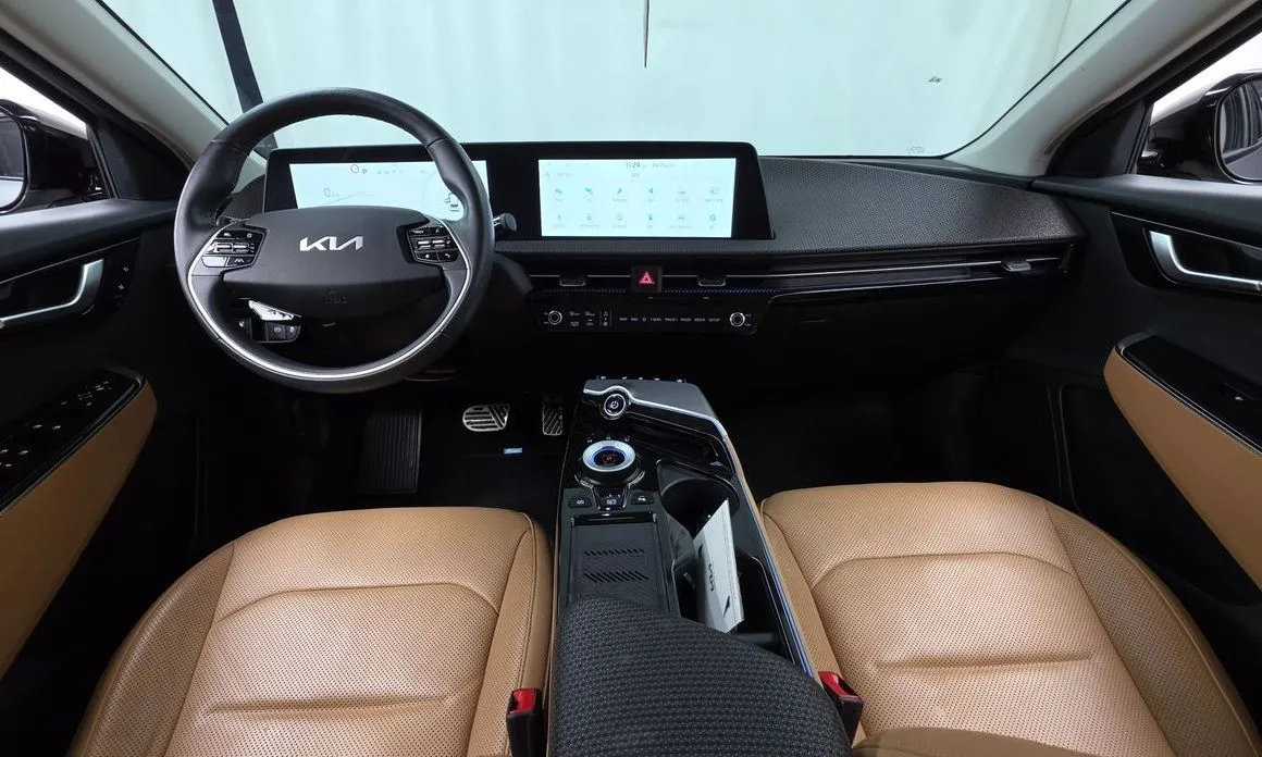 Kia EV6 — фото 9
