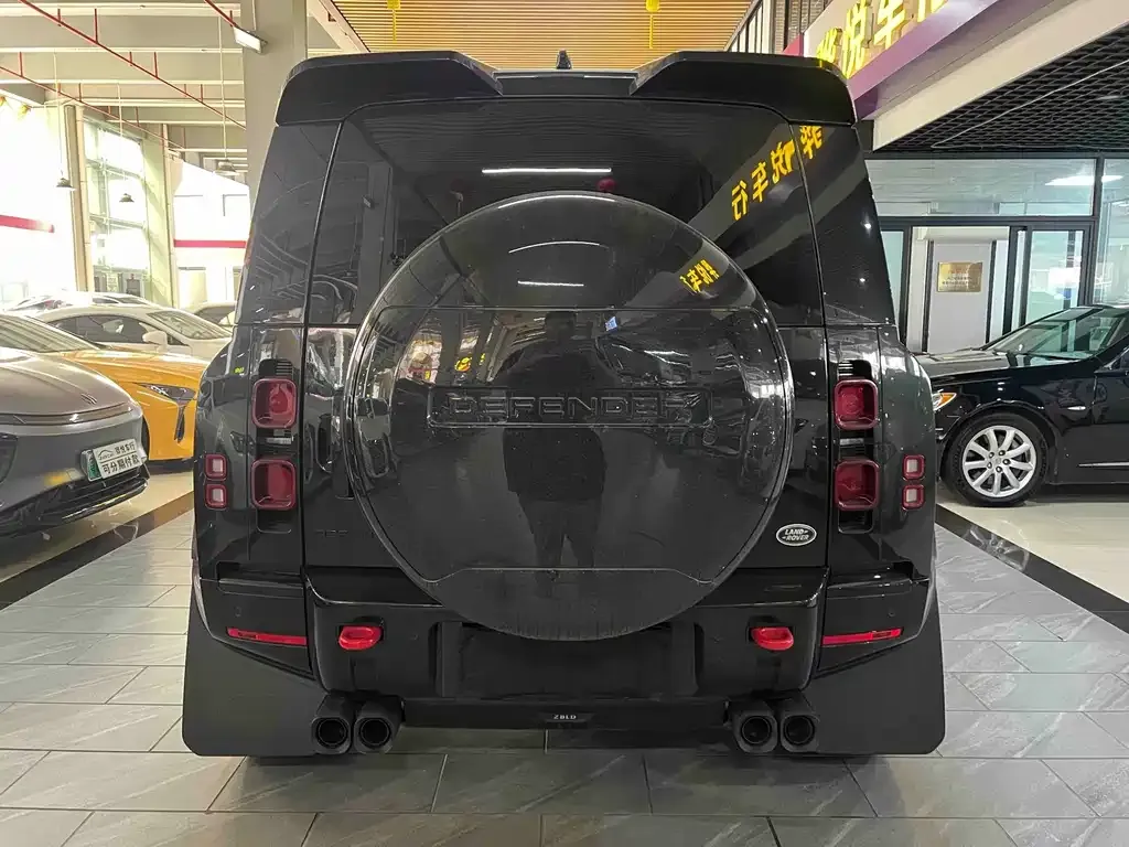 Land Rover Defender — фото 4