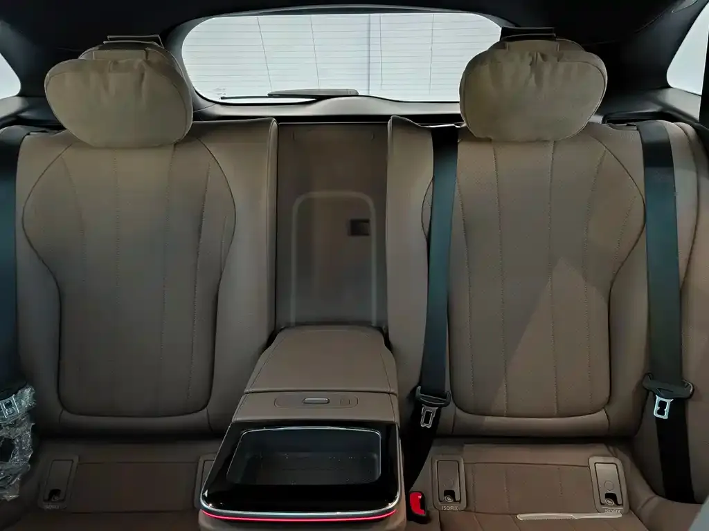 Mercedes-Benz EQE SUV — фото 4
