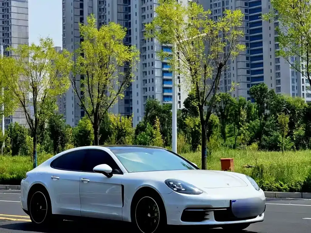 Porsche Panamera — фото 6