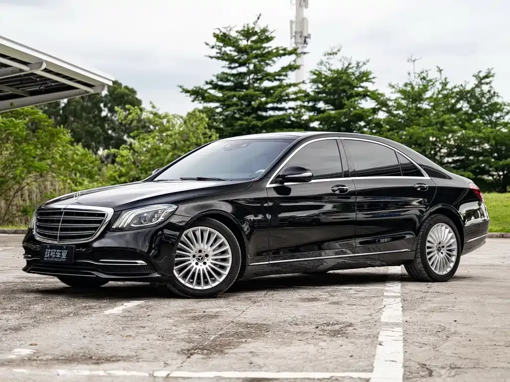 Mercedes-Benz S-Class — фото 1