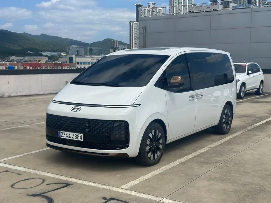 Hyundai Staria — фото 4