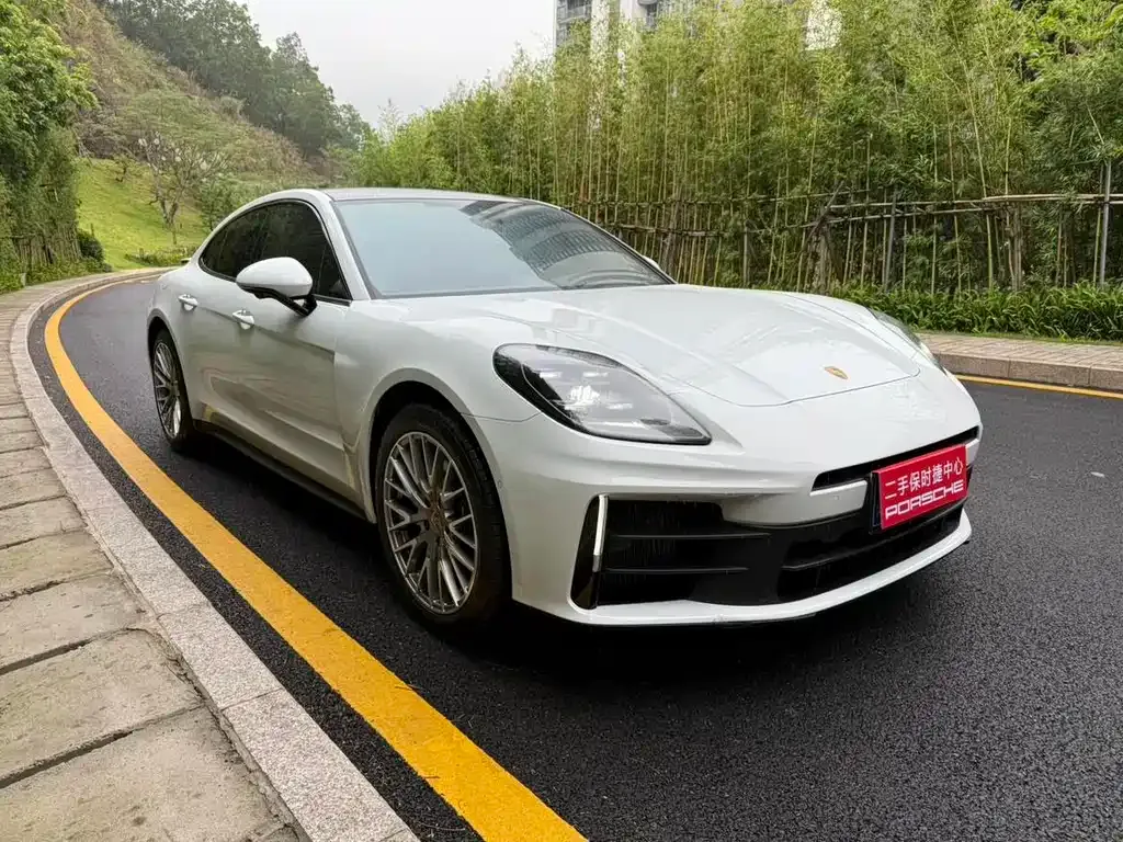 Porsche Panamera — фото 10