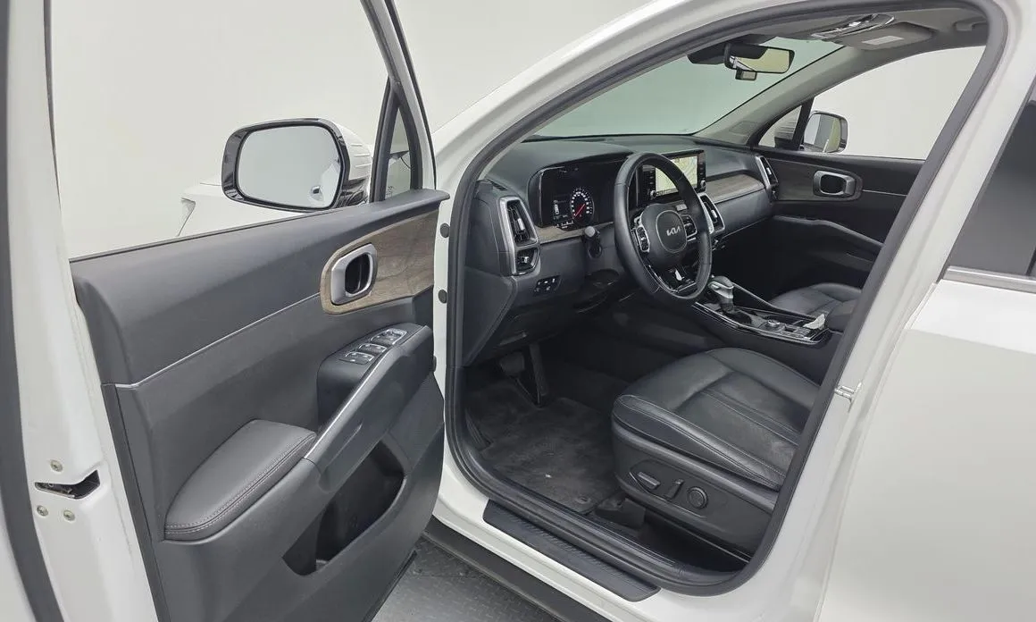 Kia Sorento — фото 7