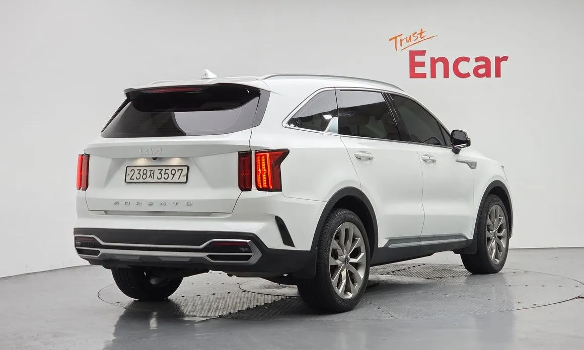 Kia Sorento — фото 5