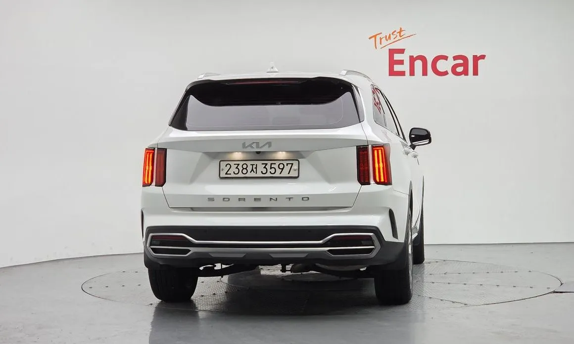 Kia Sorento — фото 3