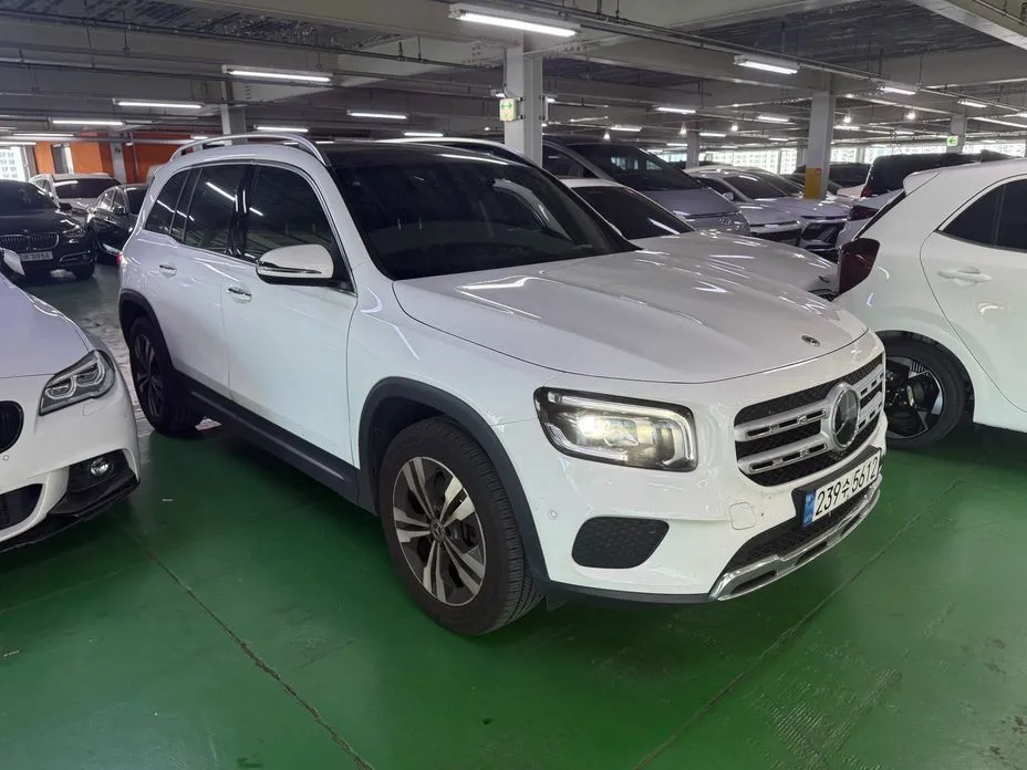 Mercedes-Benz GLB-Class — фото 1