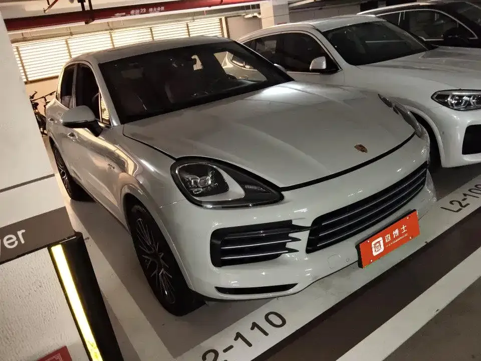 Porsche Cayenne Hybrid — фото 8