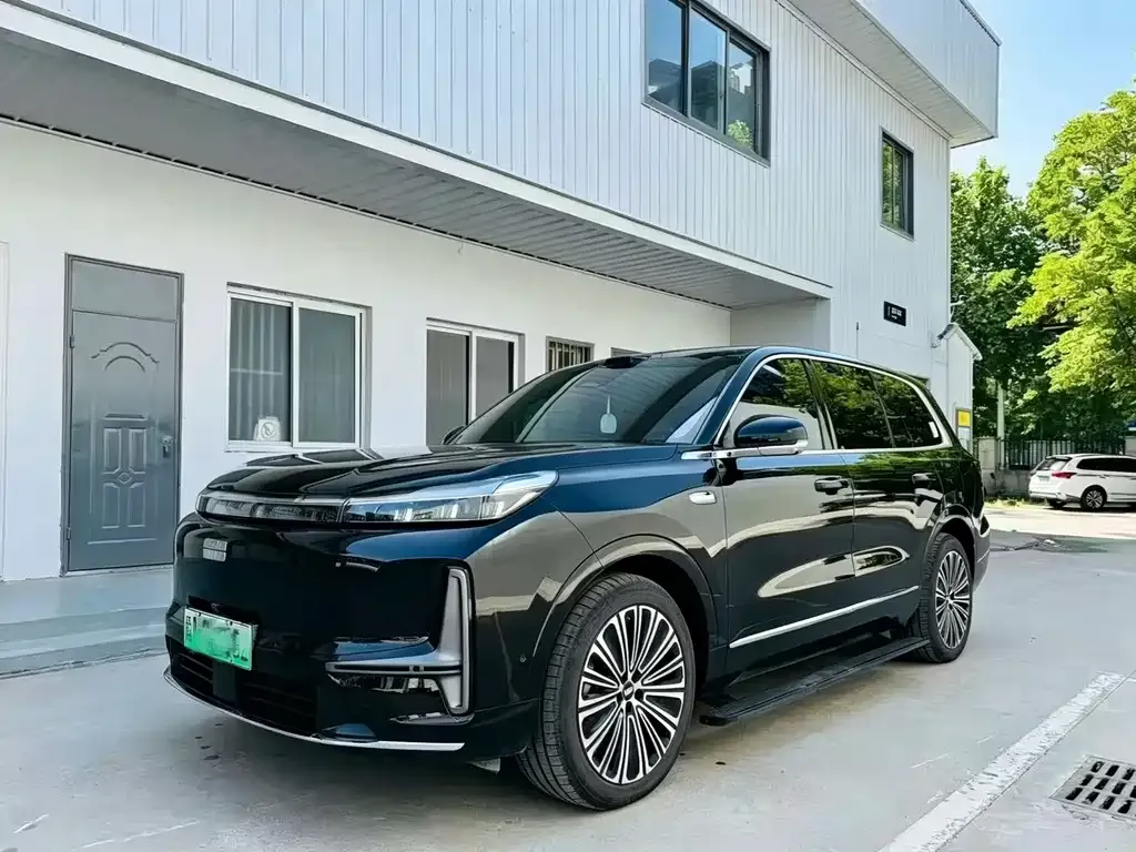 Geely Galaxy M9 — фото 1