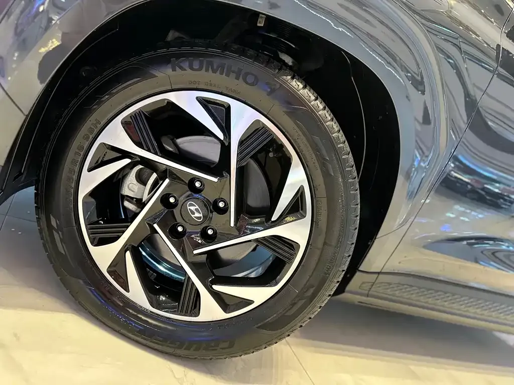 Hyundai Custo — фото 9