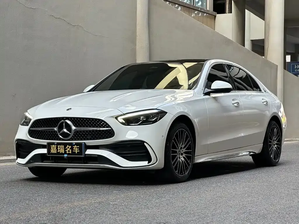Mercedes-Benz C-Class — фото 1