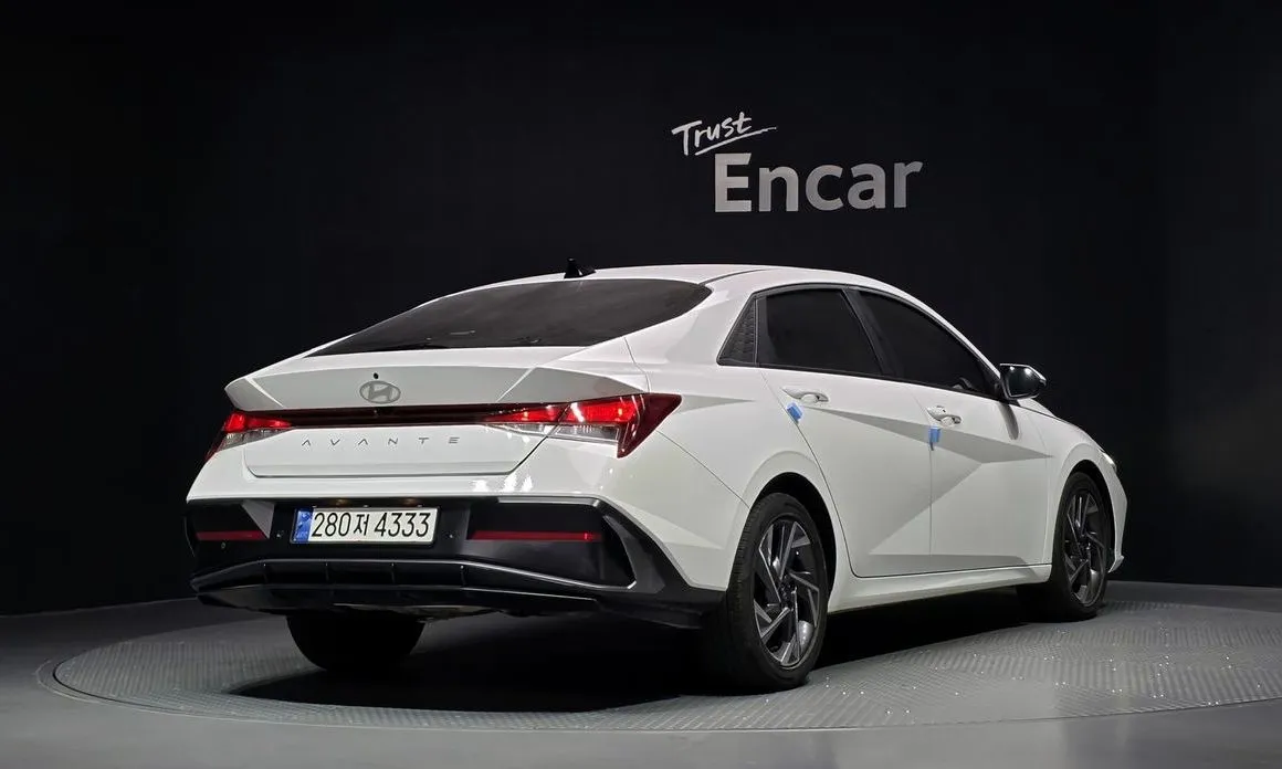 Hyundai AVANTE — фото 2