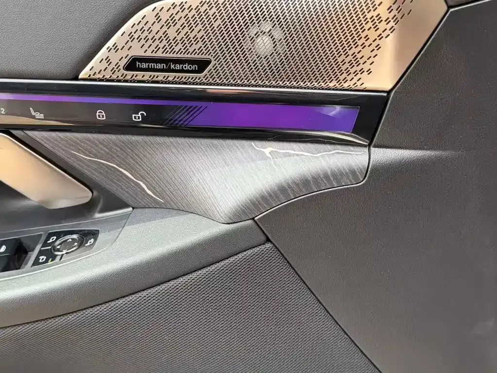 BMW 5 Series — фото 10