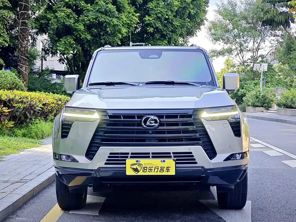 Lexus GX — фото 10