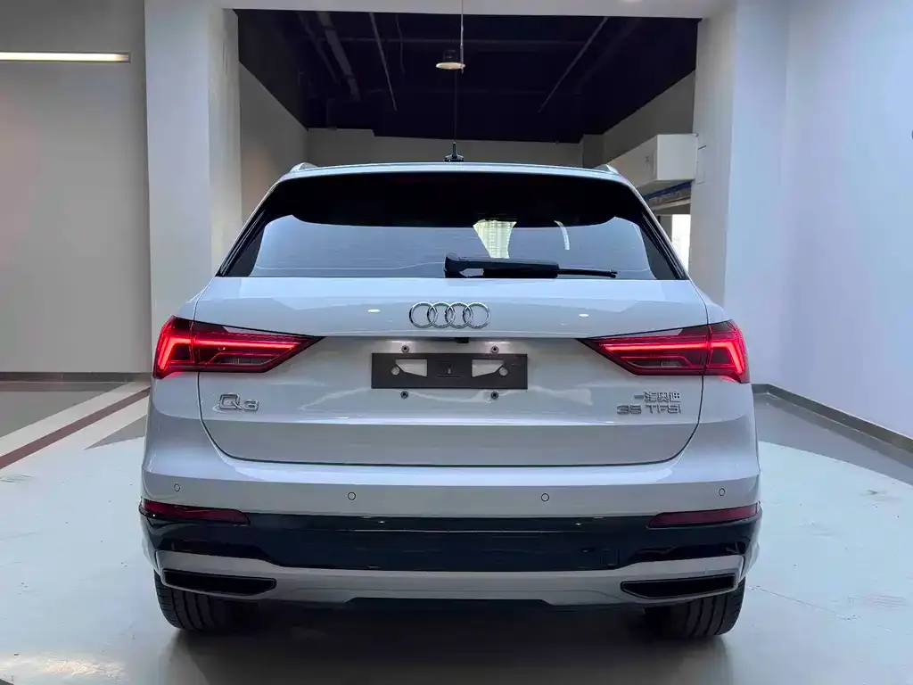 Audi Q3 — фото 5