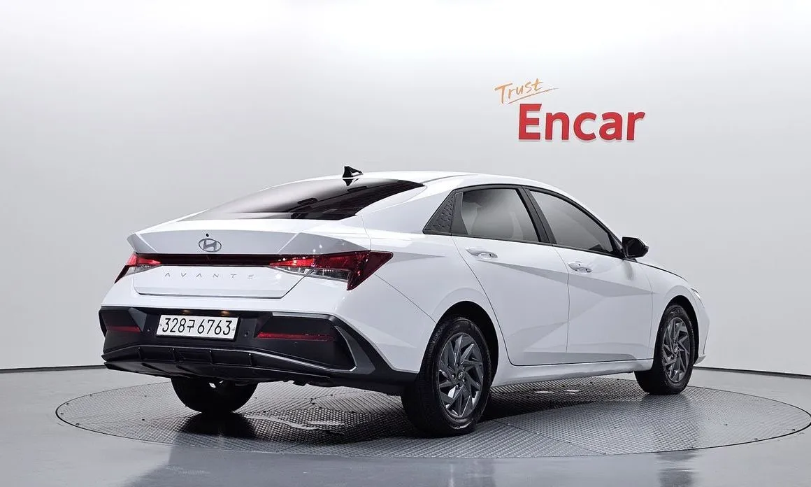Hyundai AVANTE — фото 4