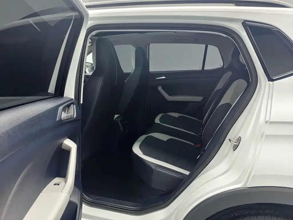 Volkswagen Tharu — фото 10