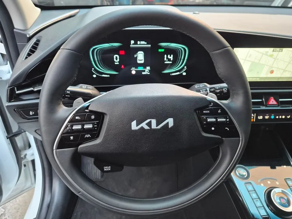 Kia Niro — фото 9