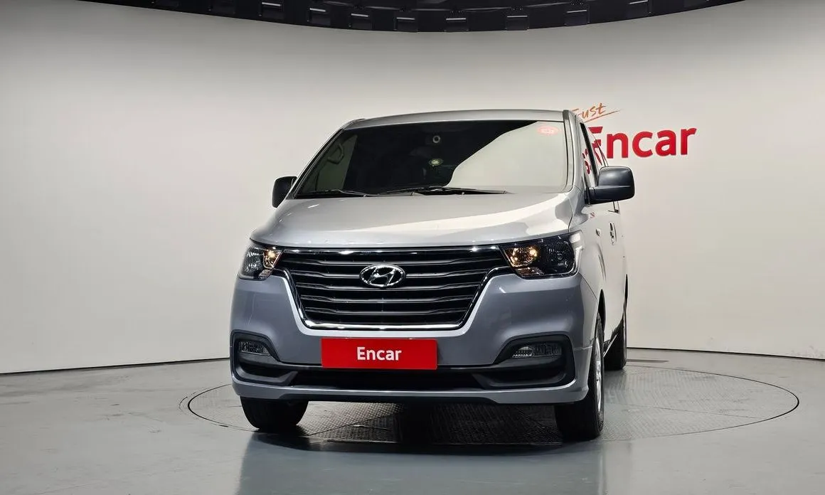 Hyundai Starex — фото 4