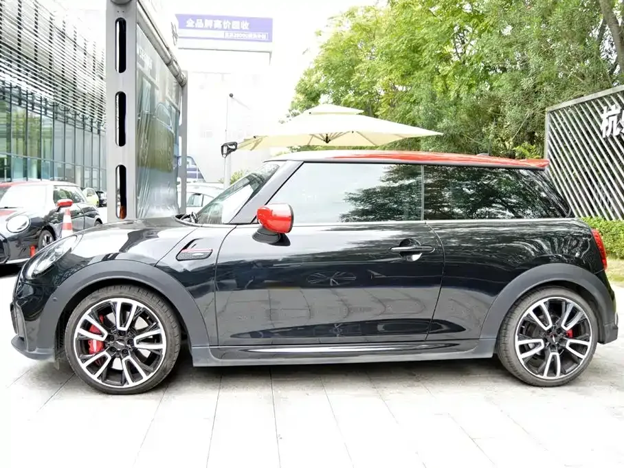 MINI JCW (John Cooper Works) — фото 9