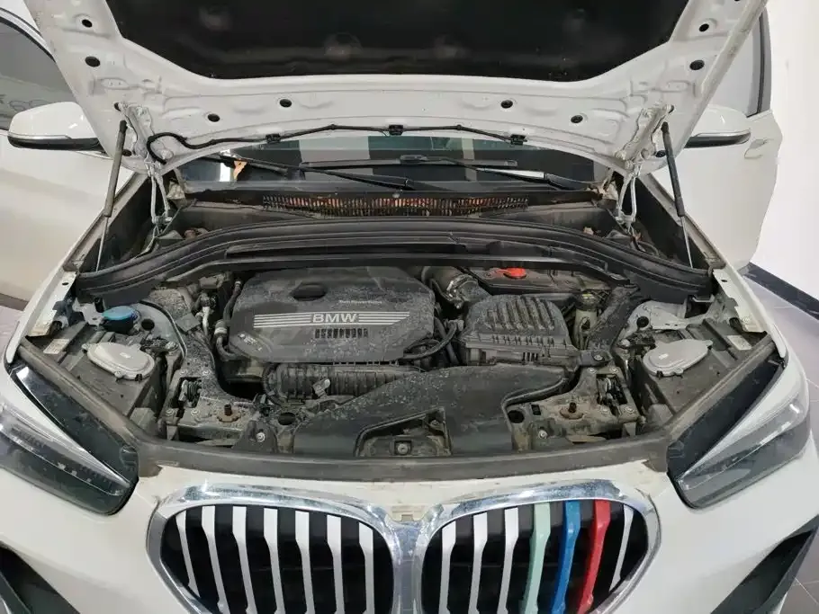 BMW X1 — фото 10