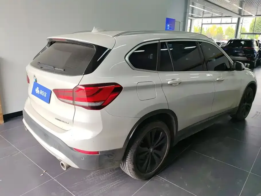 BMW X1 — фото 4