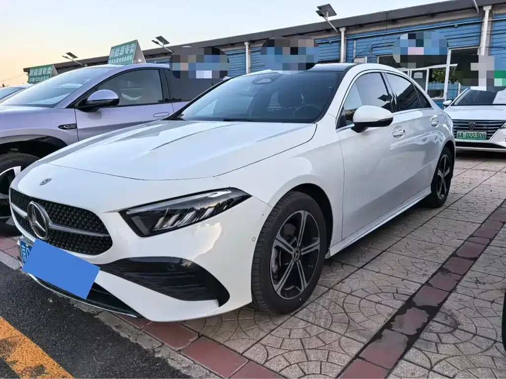 Mercedes-Benz A-Class — фото 1
