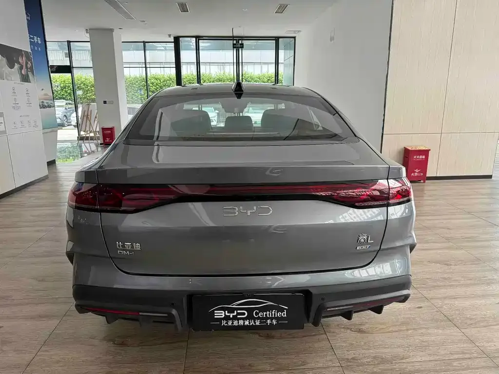 BYD Qin L — фото 2