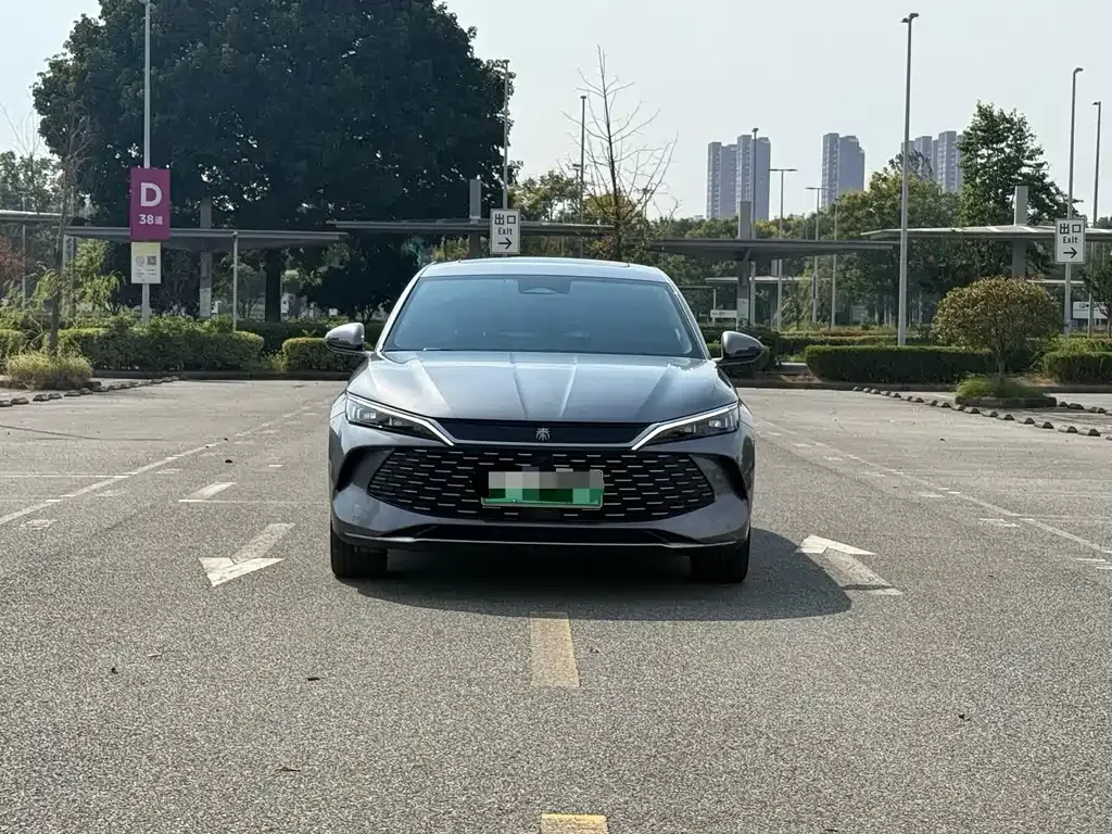 BYD Qin L — фото 9