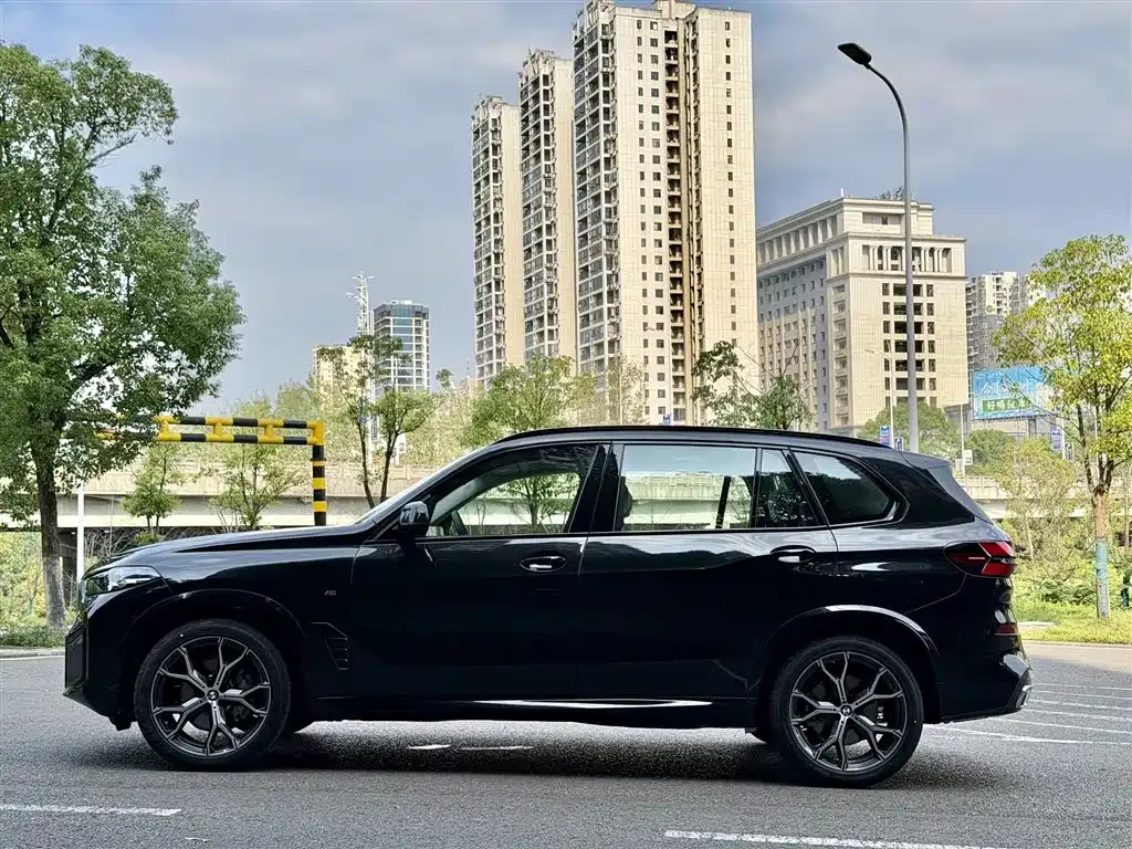 BMW X5 — фото 9