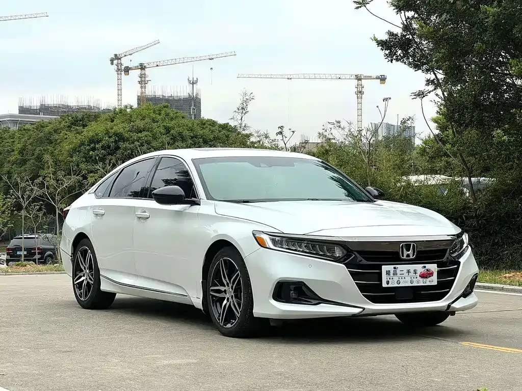 Honda Accord — фото 9