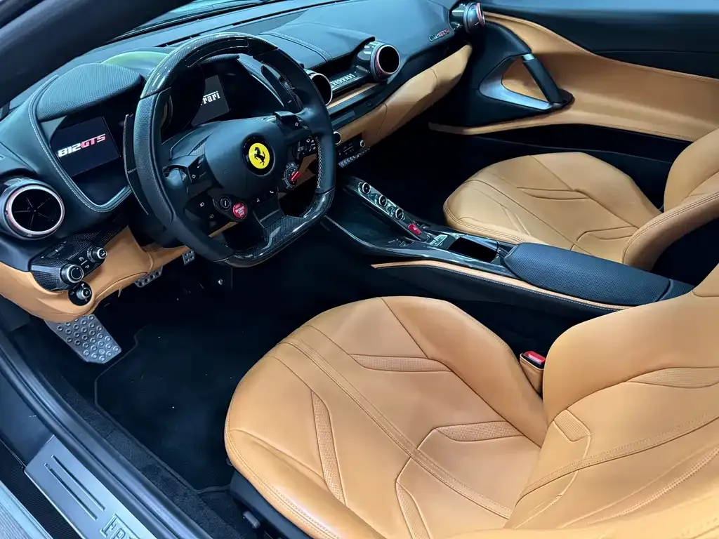 Ferrari 812 — фото 5
