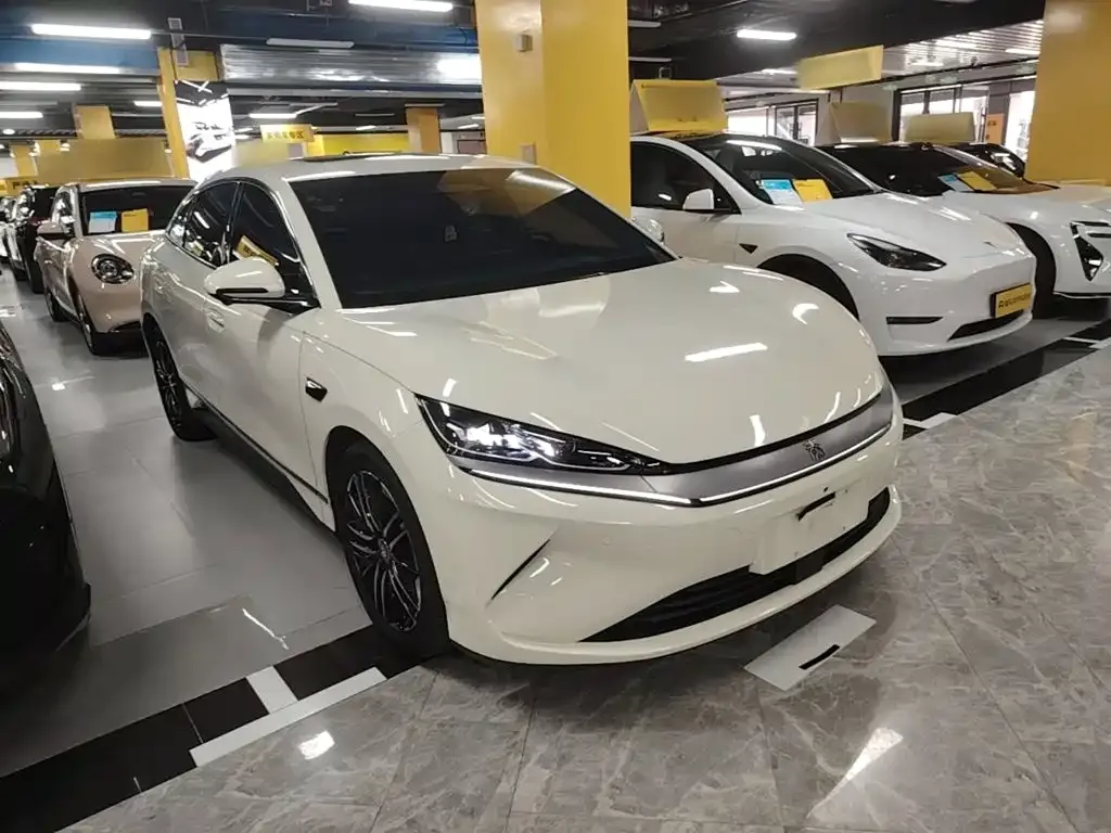 BYD Qin L — фото 6