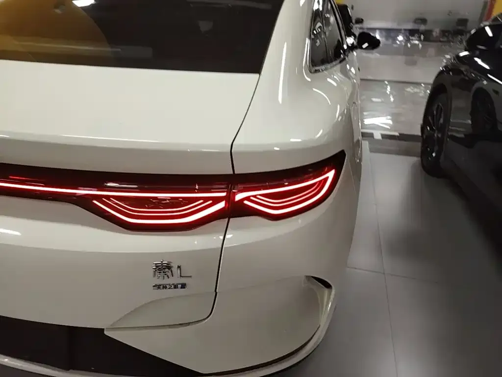 BYD Qin L — фото 2