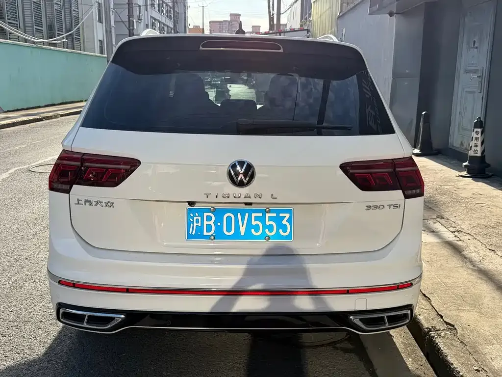 Volkswagen Tiguan L — фото 6