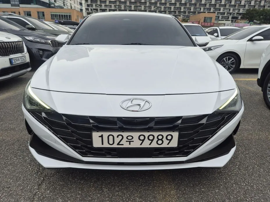 Hyundai AVANTE — фото 1