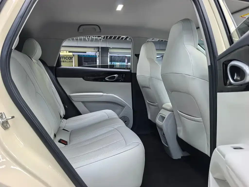 Geely Starburst — фото 2