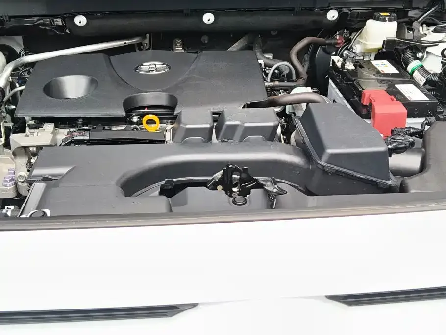 Toyota RAV4 — фото 8