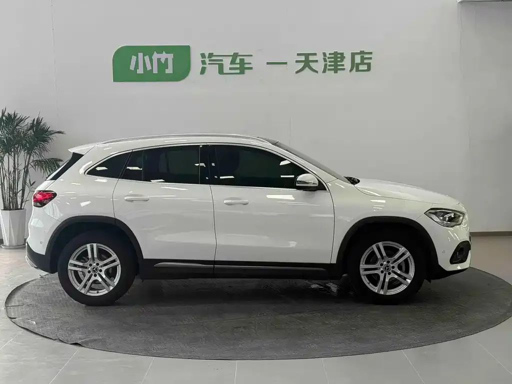 Mercedes-Benz GLA — фото 9