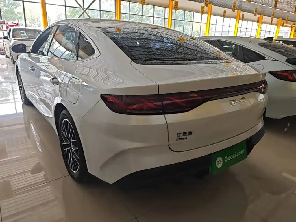 BYD Qin L — фото 6