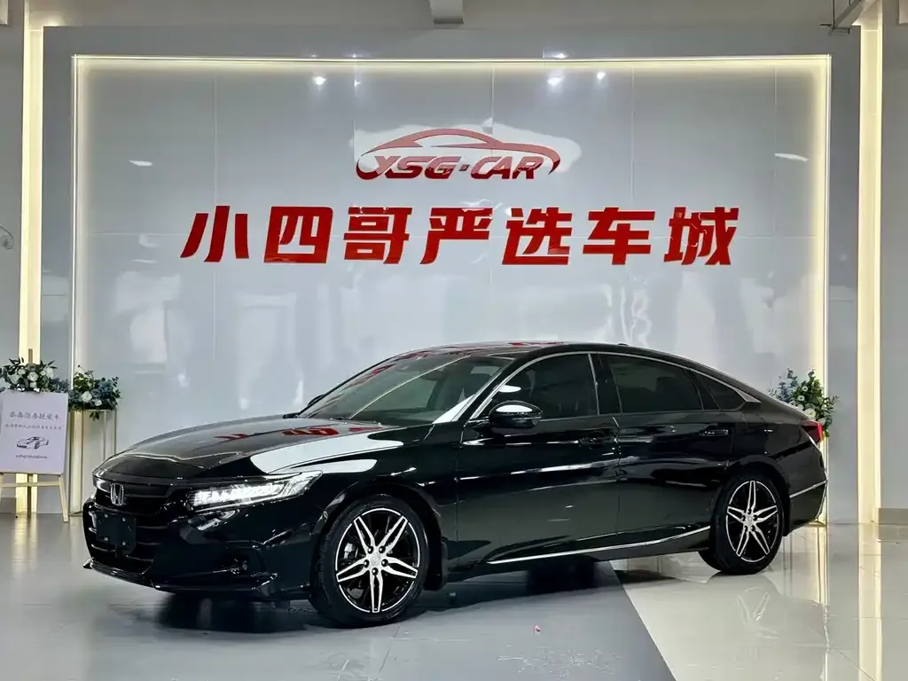 Honda Accord — фото 1