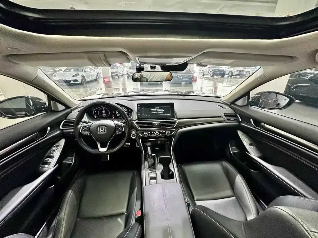 Honda Accord — фото 2
